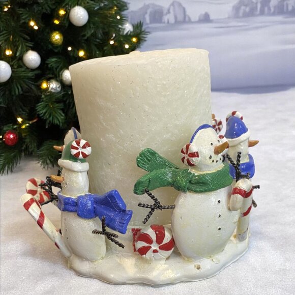 CHRISTMAS CANDLE -- Snowmen and Peppermint Holder, White Sparkly Candle - Picture 1 of 8